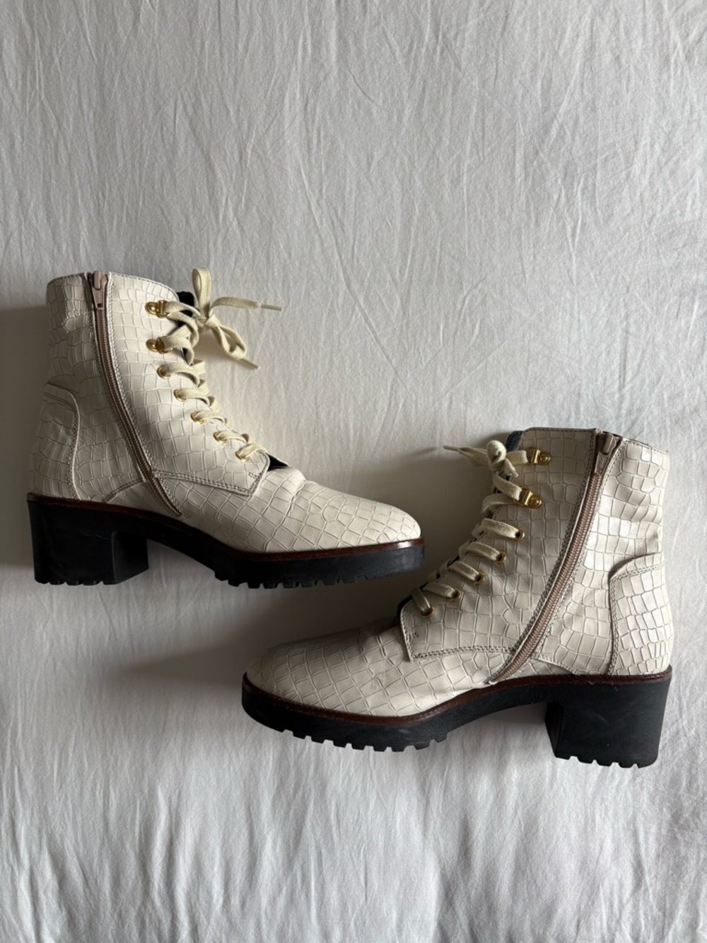 Lace Up Combat Boots Size 42 - Picture 8 of 12